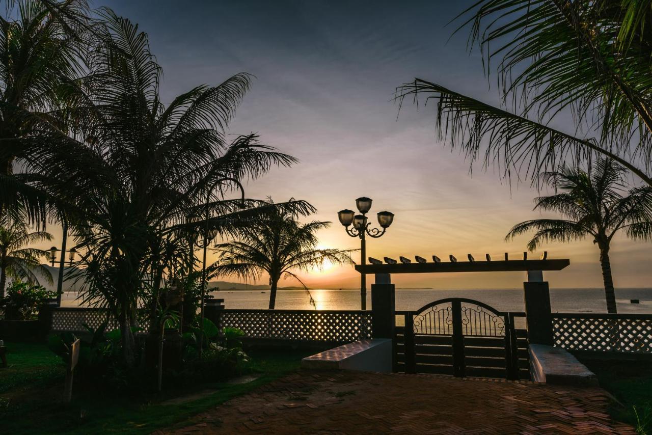 Ninh Thuan Retreat Hotel Phan Rang Exterior foto